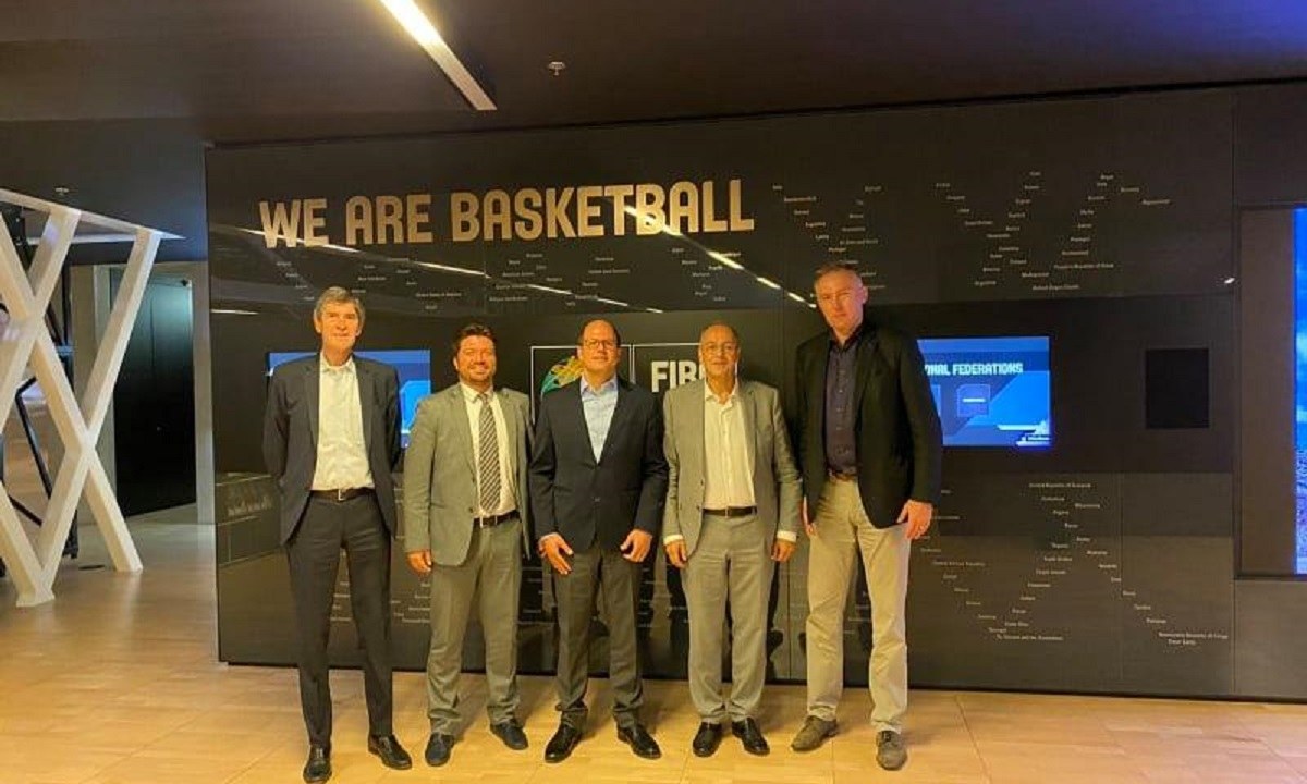 Λιόλιος: Στα γραφεία της FIBA ο πρόεδρος της ΕΟΚ