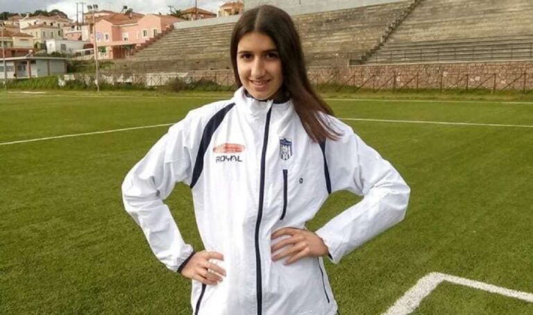 Η Μαρία Κάσσου στο γκρουπ του Σταύρου Καρρέ