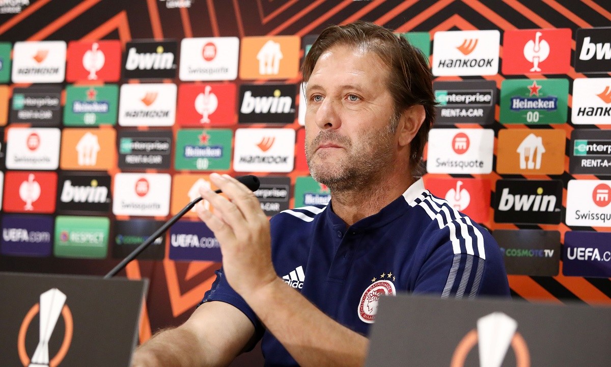 Μαρτίνς: «Φουλ επιθετική η Αντβέρπ και χρειάζεται προσοχή» (vid)