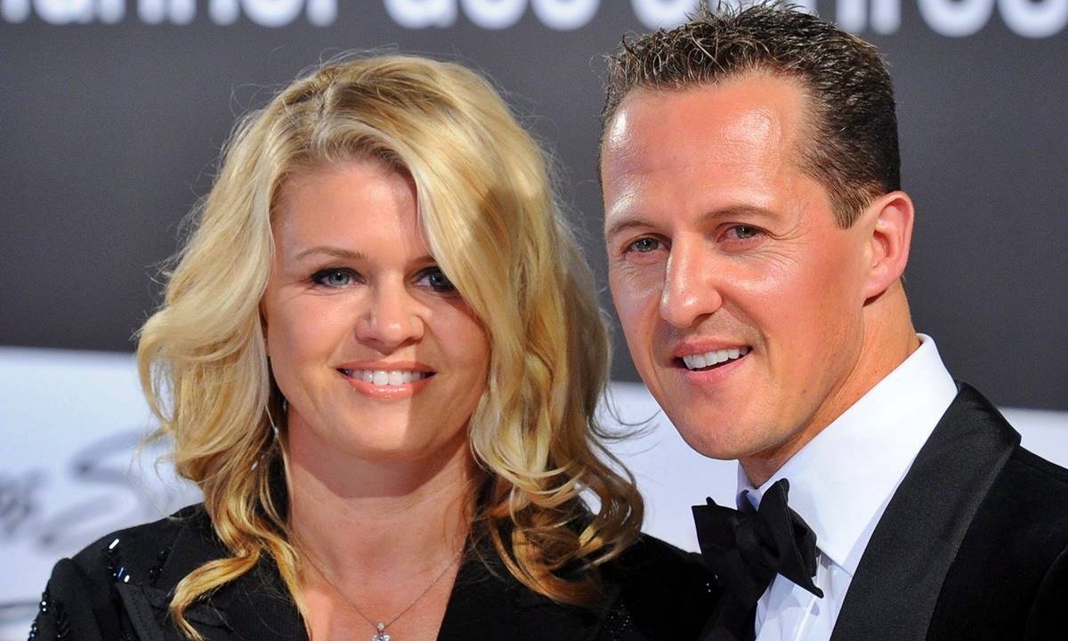 Σουμάχερ: Συγκλονίζει η σύζυγος του – «Ο Μίχαελ είναι διαφορετικός, αλλά ακόμη εδώ»