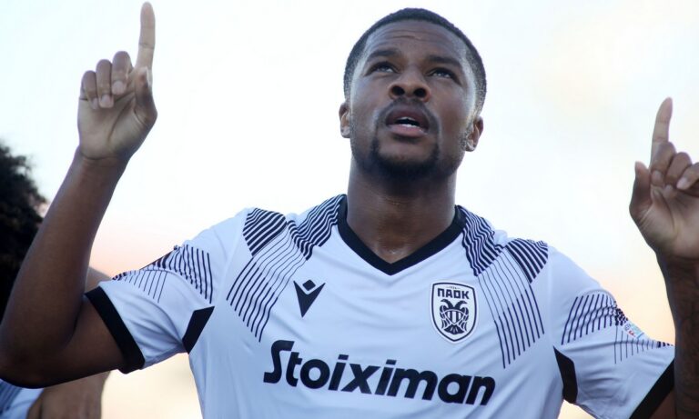 Άκπομ: «Χαρούμενος που είμαι ξανά στα ασπρόμαυρα – Ο Λουτσέσκου πιστεύει σε μένα»