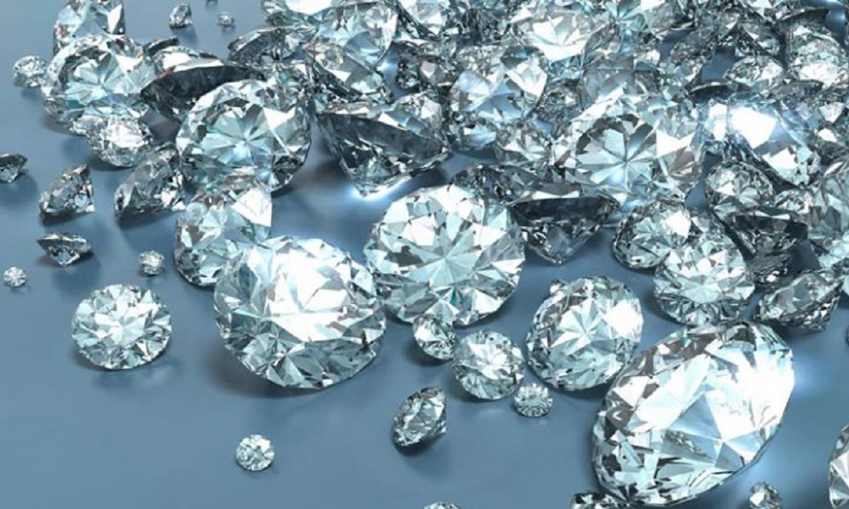 Η απάτη με τα διαμάντια ήρθε και στην Ελλάδα – Δείτε τι κάνουν