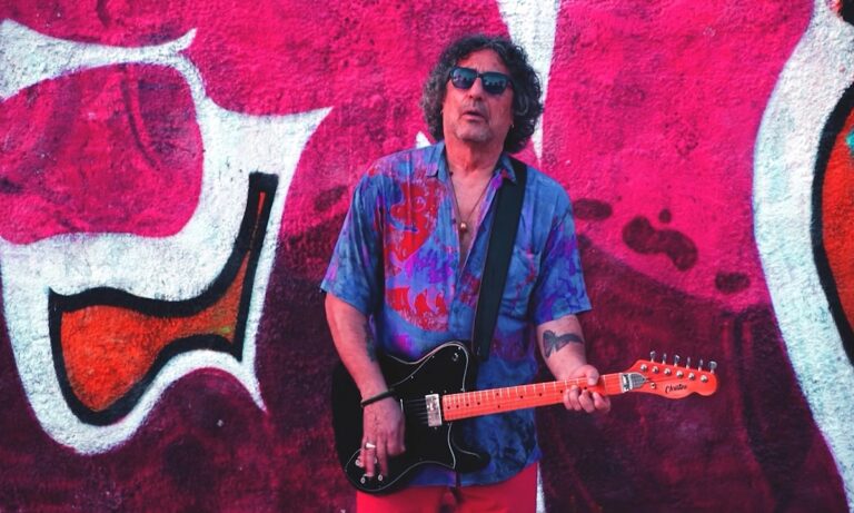 Νίκος Γιαννάτος: Το νέο του τραγούδι που συγκινεί!