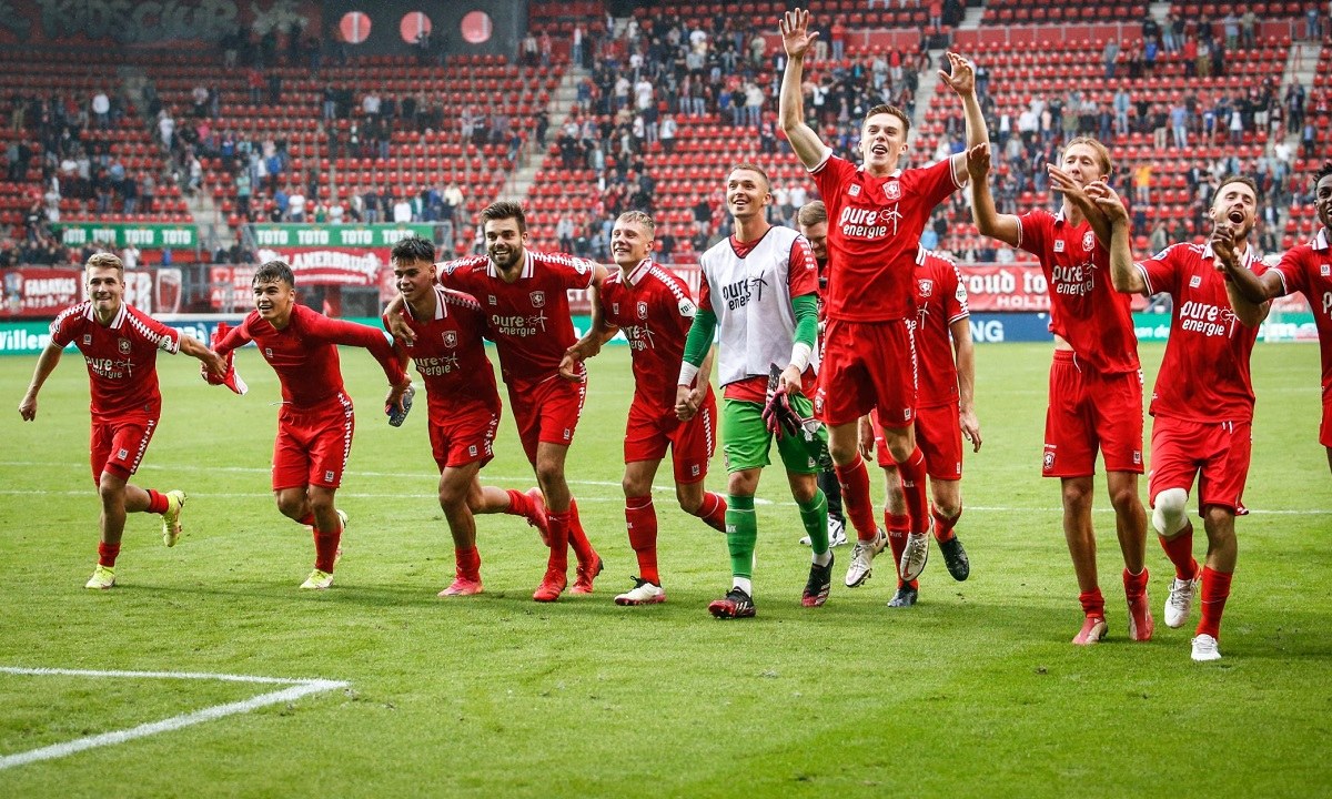 Eredivisie: Νικητής ο Λημνιός στο «ελληνικό» ντέρμπι με τον Δουβίκα