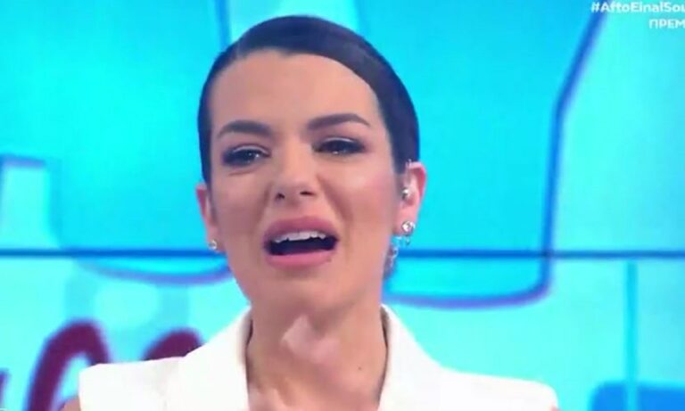 Νικολέττα Ράλλη: Πλάνταξε στο κλάμα στην πρεμιέρα της εκπομπή της! (vid)