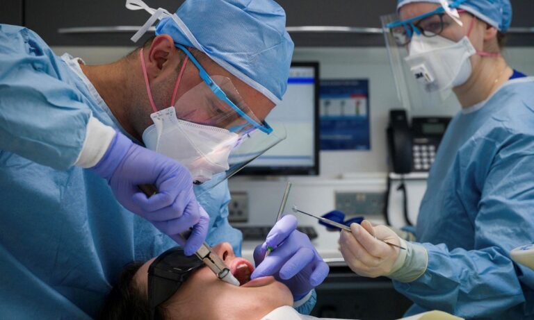 Κορονοϊός – οδοντίατροι: Τι ισχύει τελικά με τα rapid test και τους ανεμβολίαστους μετά το μπάχαλο