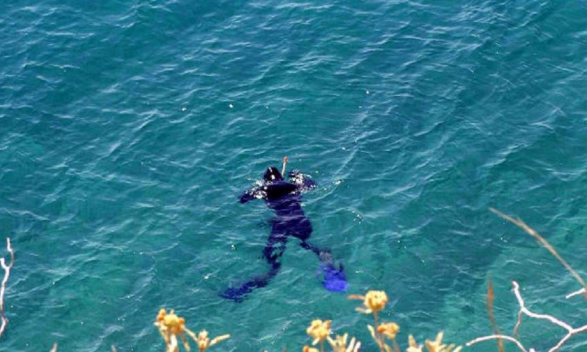 Βόλος: Νεκρός εντοπίστηκε στην ακτή Μελανή του Νοτίου Πηλίου 72χρονος άνδρας, που είχε πάει να κάνει ψαροντούφεκο. Εν αναμονή της νεκροτομής