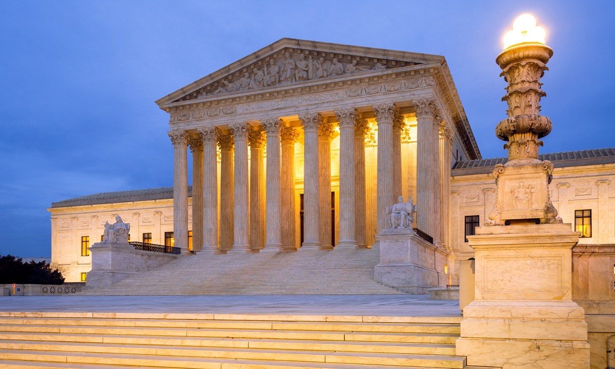 ΗΠΑ: «Nαι» σε νόμο που περιορίζει εκτρώσεις στο Τέξας, αποφάσισε το Ανώτατο Δικαστήριο – Για «εξοργιστική απόφαση» μίλησε ο Μπάιντεν!