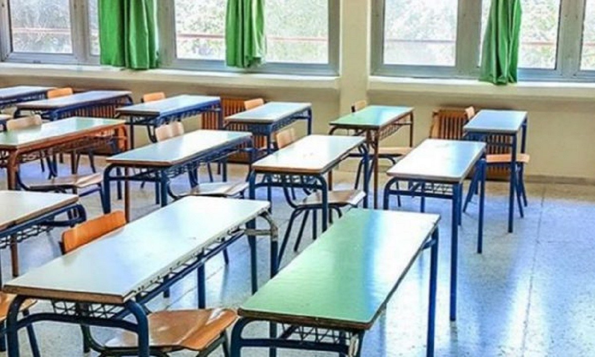 Σεισμός - Κρήτη: Εκκενώνονται τα σχολεία του Ηρακλείου - Στις αυλές οι μαθητές