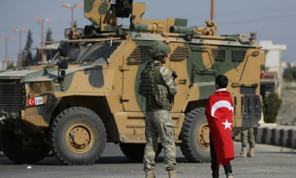 Τουρκία: Η Ελλάδα θα προσπαθήσει να πάρει την Κωνσταντινούπολη δήλωσε ο απόστρατος Τούρκος στρατηγός, Ερντογάν Καρακούς.