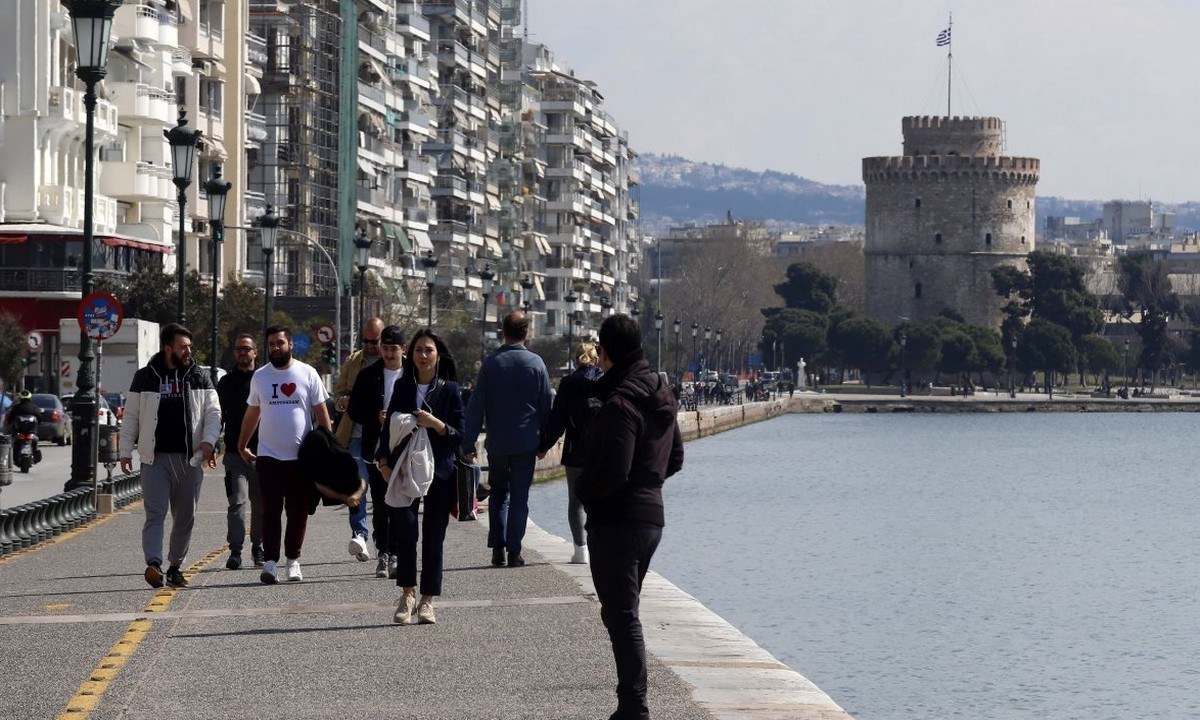 Θεσσαλονίκη: Δεν θα γίνει mini lockdown – Τα ξαναμαζεύει η κυβέρνηση μετά τις αντιδράσεις