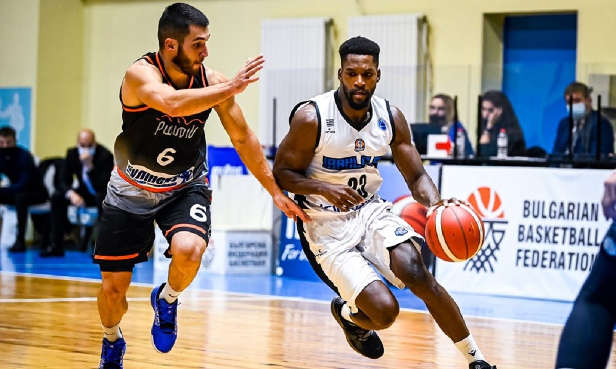 Ηρακλής- Ακαντέμικ 95-75: Ένα ακόμη βήμα