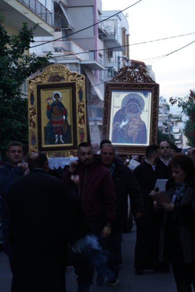 Η λιτανεία της Παναγίας Παρηγορήτριας και του Αγίου Δημητρίου.