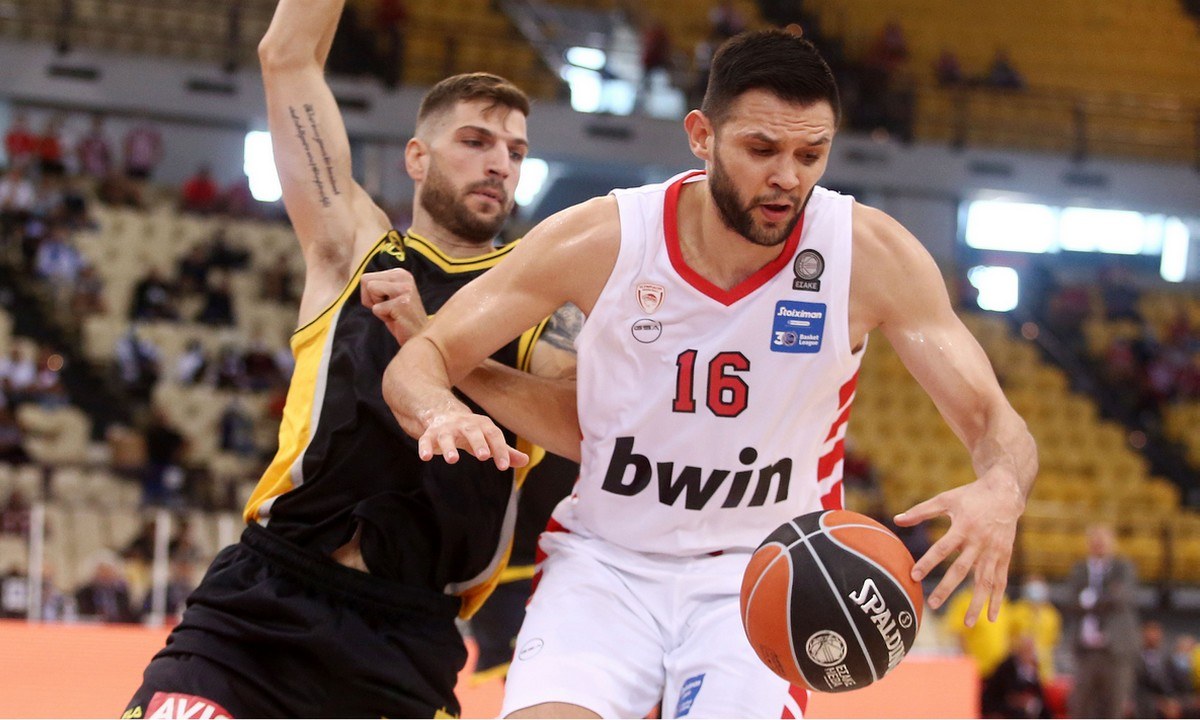 H δεύτερη αγωνιστική της Basket League συνεχίζεται με το ματς Λαύριο - Ολυμπιακός, να έχει το μεγαλύτερο ενδιαφέρον.