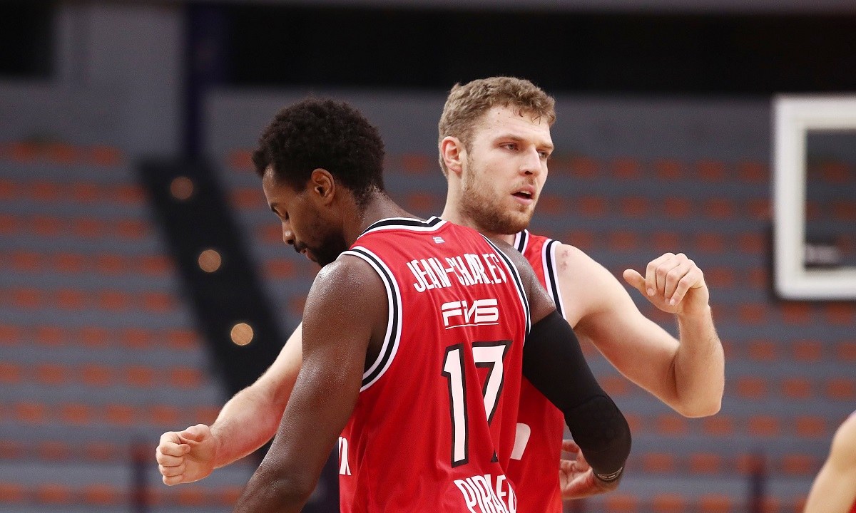 Ολυμπιακός – Φενέρμπαχτσε με ειδικά στοιχήματα παικτών και ομάδων