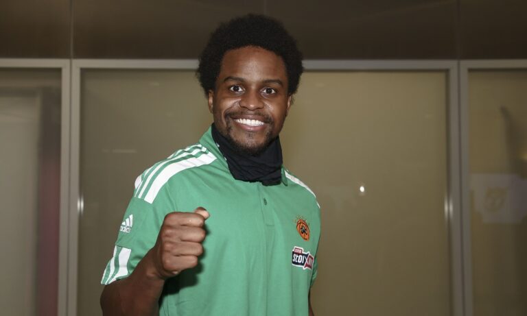 Παναθηναϊκός: Στην Αθήνα ο Φερέλ – «Θέλω το πρωτάθλημα και την Ευρωλίγκα»