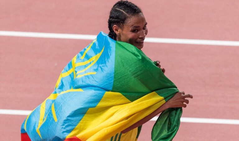 Η Γκίντεϊ έσπασε το παγκόσμιο ρεκόρ στον ημιμαραθώνιο στη Βαλένθια!