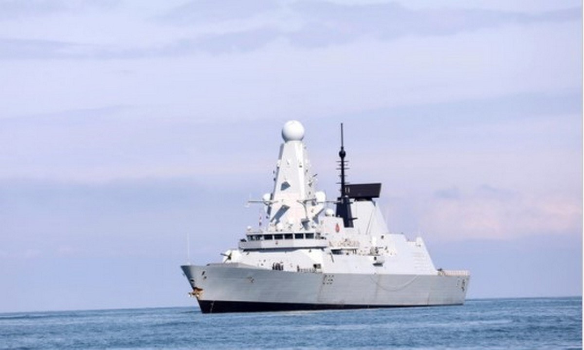 Ρωσία: Έκανε γνωστό πως απέτρεψε αντιτορπιλικό των ΗΠΑ από το να μπει στα χωρικά της ύδατα