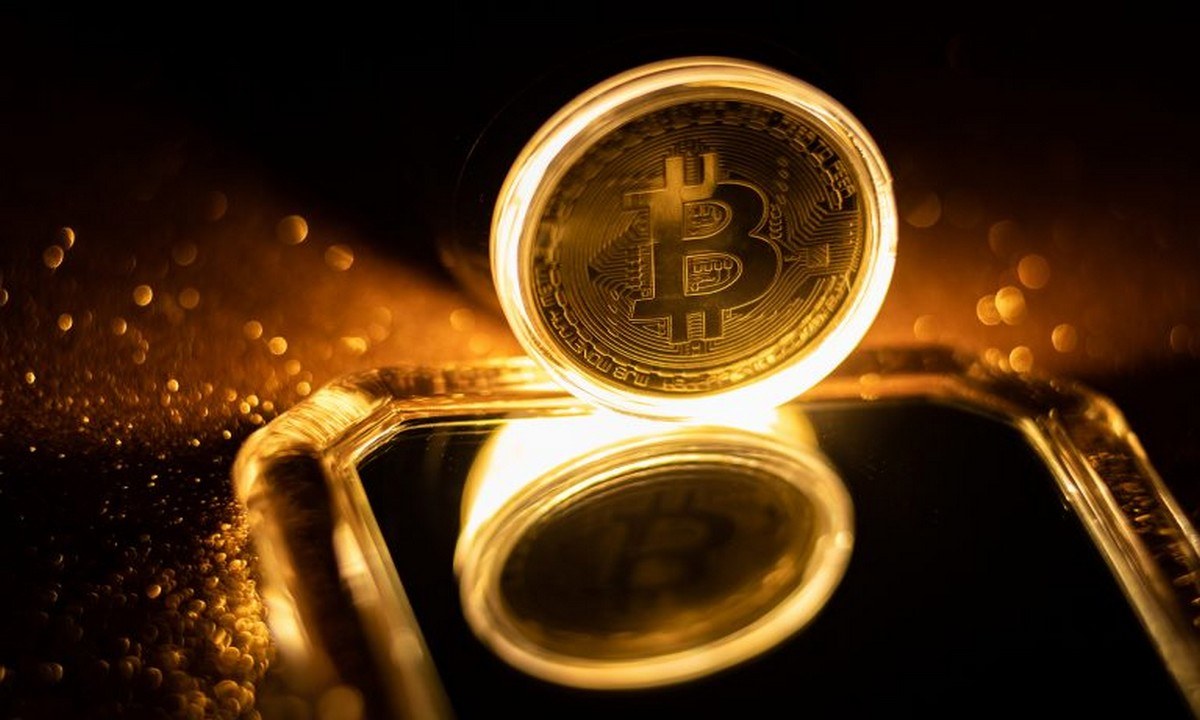 Bitcoin: «Πέταξε» το μεγαλύτερο κρυπτονόμισμα – Πέτυχε υψηλό 5μήνου!