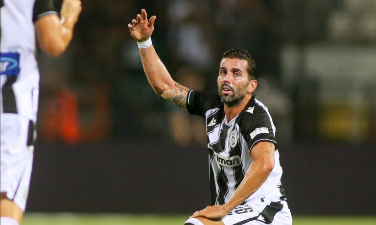 Έξαλλος ο Κρέσπο με το οφσάιντ του Εμπαπέ: «Συγχαρητήρια στη Γαλλία, πολύ καθαρά»