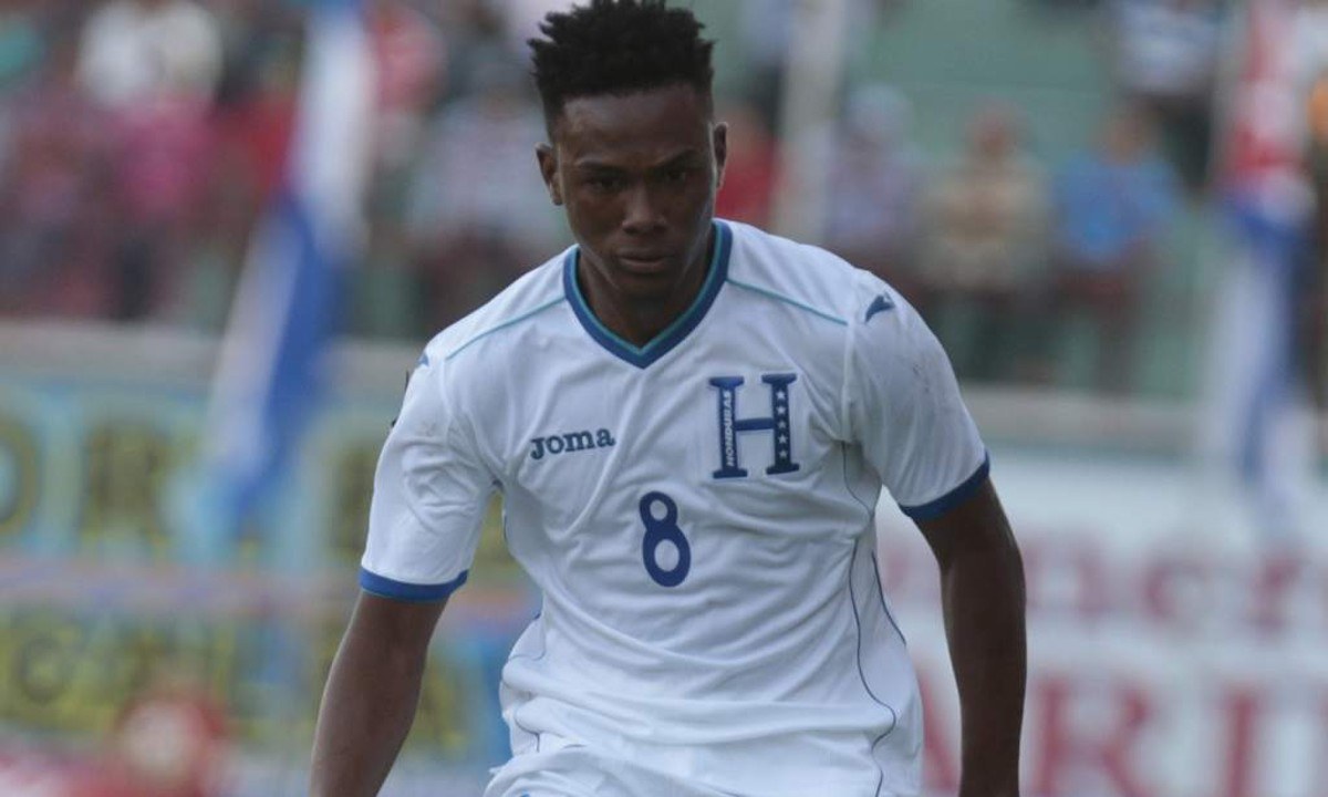 Παναιτωλικός: Στον πάγκο ο Κορνέλιους, ένα 45λεπτο ο Φλόρες