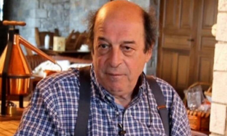 Ο Μανούσος Μανουσάκης είχε γδυθεί σε ερωτική σκηνή στους Ψίθυρους Καρδιάς – Αυτός είναι ο λόγος