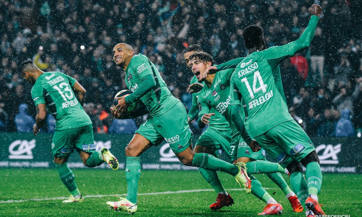 Η Σεντ Ετιέν ισοφάρισε τη Λιόν σε... νεκρό χρόνια για την 9η στροφή της Ligue 1