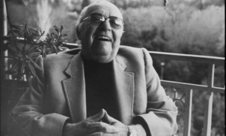 Αλέκος Σακελλάριος: Αν ποτέ ξεβρομίσει αυτός ο τόπος, πολύ φοβάμαι πως θα μείνει μόνο ο τόπος