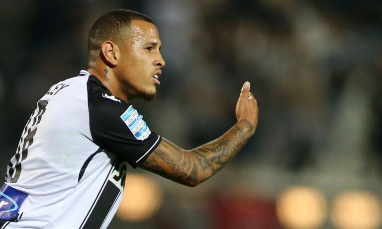 ΠΑΟΚ: Ξανά στα «πιτς» και νοκ άουτ για Βόλο Σίντκλεϊ και Κρέσπο