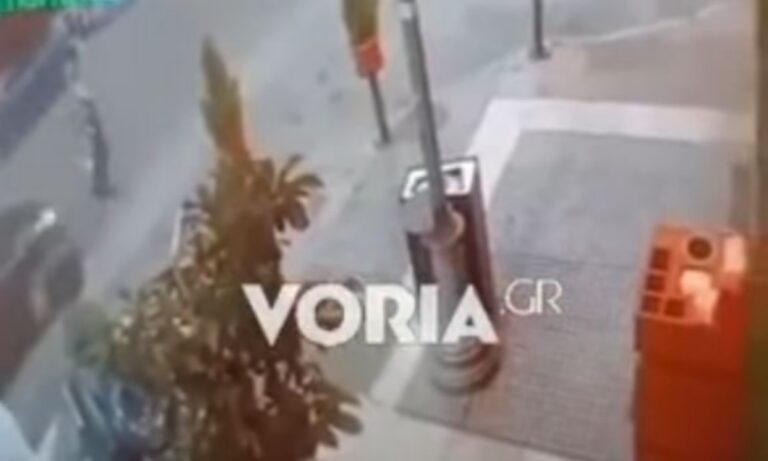 Θεσσαλονίκη: Βίντεο σοκ με αυτοκίνητο να χτυπάει και να εγκαταλείπει γυναίκα