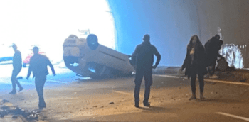 Απίστευτο τροχαίο στην Εγνατία: Αναποδογύρισε αυτοκίνητο (pic)