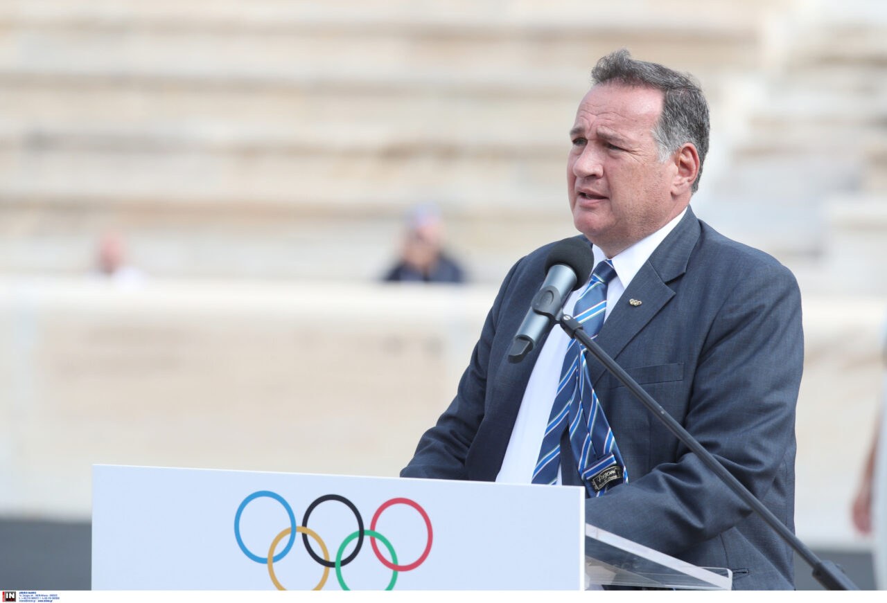 Η ΕΟΕ μετά τις αντιδράσεις που υπήρξαν για τις ολυμπιακές υποτροφίες άλλαξε την πρόταση. Χωρίς όριο ηλικίας και 12.000 ευρώ εισόδημα.