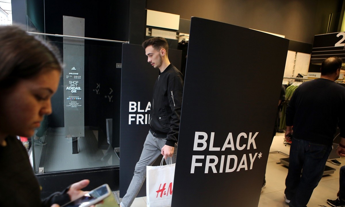 Black Friday: Αυτές είναι οι πιο δημοφιλείς αναζητήσεις στο skroutz.gr