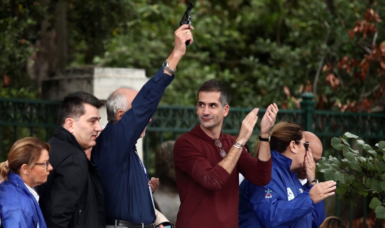 Ο δήμαρχος Αθηναίων Κώστας Μπακογιάννης, απηύθυνε τον δικό του χαιρετισμό ενόψει της διοργάνωσης του 38ου Αυθεντικού Μαραθωνίου της Αθήνας.