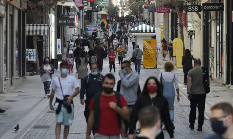 Καπραβέλος: «Κάναμε λάθος – Θεοποιήσαμε τους εμβολιασμένους»