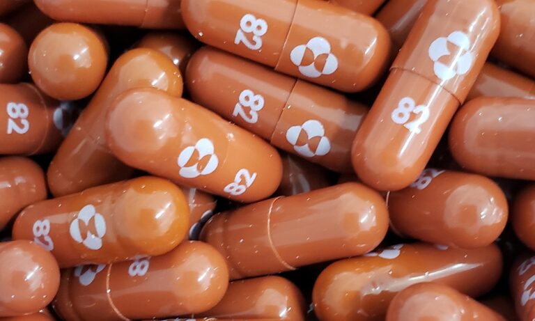 Lagevrio: «Πράσινο φως» στο χάπι της MERCK για τον Κορονοϊό στη Βρετανία