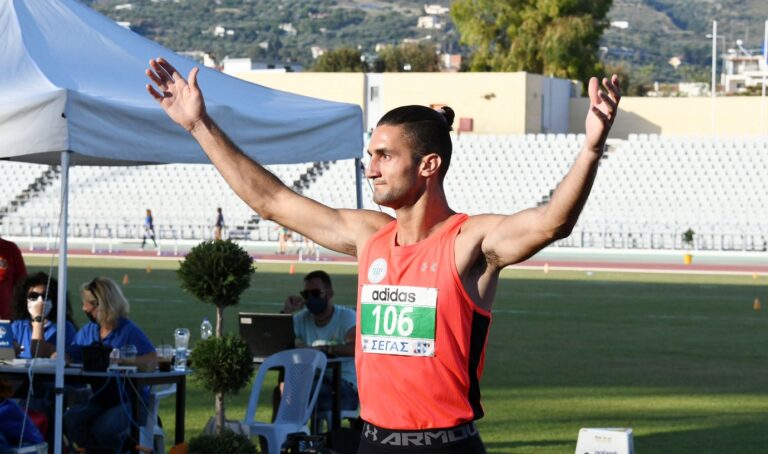 Σε μια σημαντική μεταγραφή για τη νέα σεζόν προχώρησε ο Ολυμπιακός στον στίβο, καθώς εντάχθηκε ο πρωταθλητής στα 400μ. εμπόδια Κώστας Νάκος.