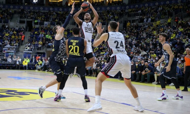 Euroleague: Ισοπέδωσε την Φενέρ η Αρμάνι