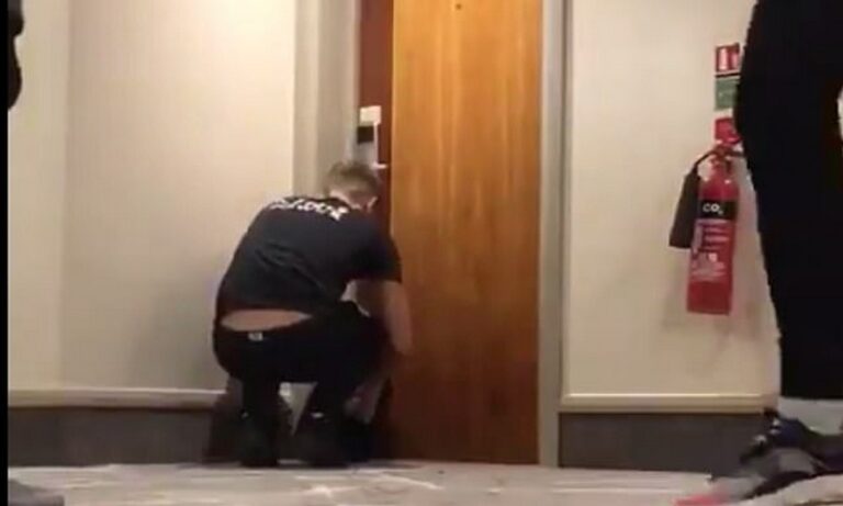 Λέστερ: Απίθανη πλάκα του Τζέιμς Μάντισον σε συμπαίκτη του! – Κλειδώθηκε έξω από το δωμάτιό του