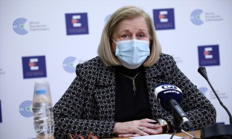 Πρωτοφανής παραδοχή από τη Μαρία Θεοδωρίδου: «Τα εμβόλια δεν σταματούν τη διασπορά του ιού»!