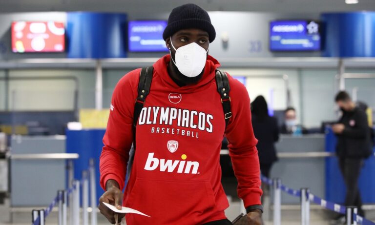 Κουίνσι Έισι: «Σέβομαι το Ευρωπαϊκό μπάσκετ – Παίζω σκληρά και αρέσει στους οπαδούς»