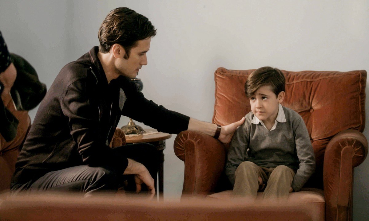 Άγριες Μέλισσες επόμενα επεισόδια: Ο Σέργιος αποκαλύπτει στον Νικηφόρο πως βοήθησε τον Λάμπρο στη φυλακή