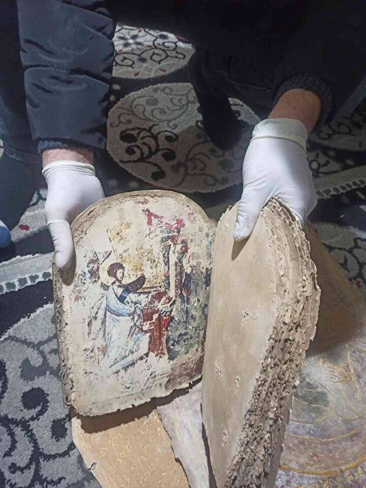 Τουρκία: Ιστορικά αντικείμενα του Χριστιανισμού αξίας άνω των δύο εκατομμυρίων δολαρίων κατάσχεσαν από αρχαιοκάπηλο οι τουρκικές Αρχές.