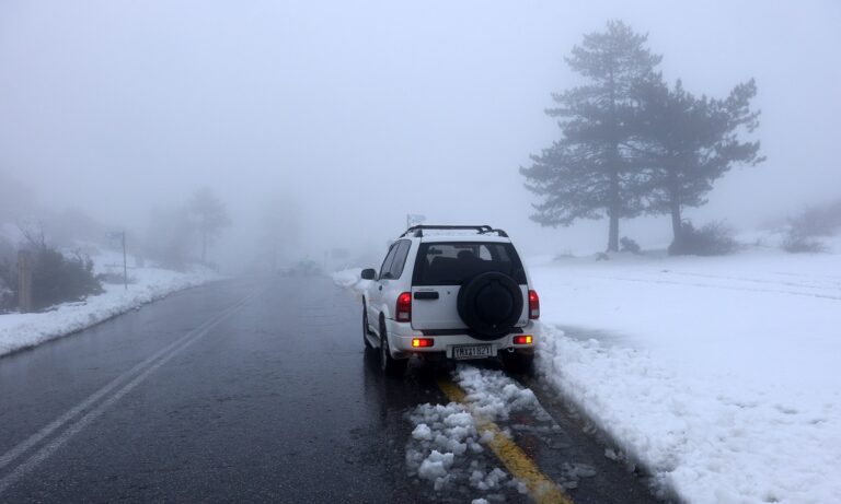 Καιρός: Σε εξέλιξη η κακοκαιρία «Κάρμελ» – Τσουχτερό κρύο, χιόνια και καταιγίδες