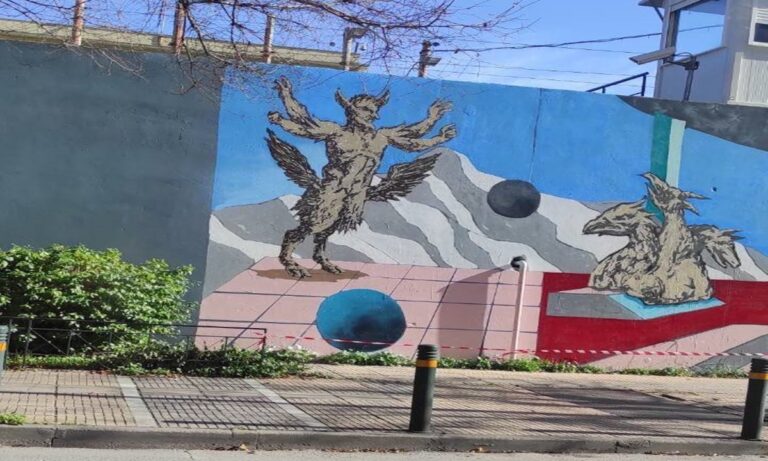 Ντροπή: Φρικιαστικό γκράφιτι με δαίμονες στην πλατεία Αττικής, με την ανοχή του Δήμου!