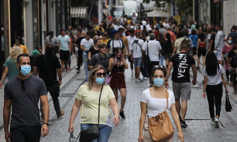 Κορονοϊός: Πρόβλεψη βόμβα για 60.000 κρούσματα την μέρα – Η κυβέρνηση άφησε την κατάσταση να ξεφύγει