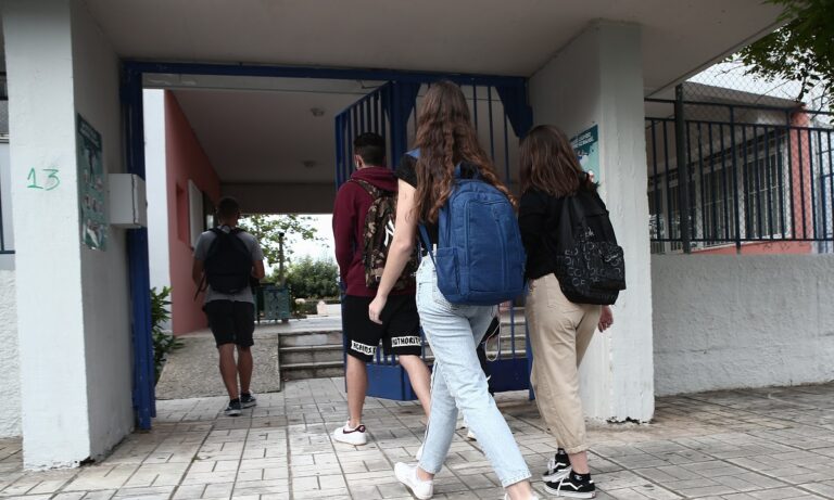 Κορονοϊός – σχολεία: Επανέρχεται η τηλεκπαίδευση; Όλα τα σενάρια