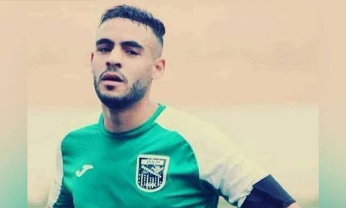 Αλγερία: Πέθανε ποδοσφαιριστής από καρδιακή προσβολή εν ώρα αγώνα