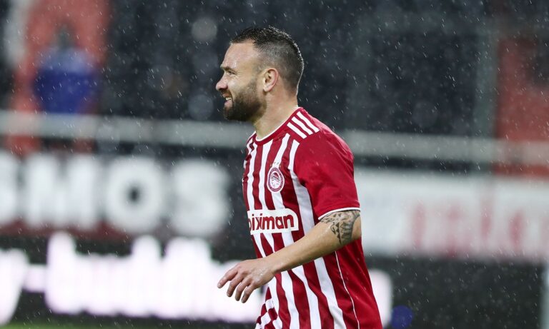 Ολυμπιακός: Διέρρηξαν το σπίτι του Βαλμπουενά!