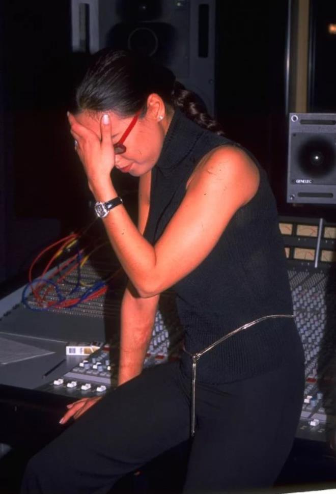 Τουρκία: Η Εbru Gündeş είναι το μοναδικό περιστατικό στην τηλεοπτική ιστορία παγκοσμίως, που υπέστη εγκεφαλικό επεισόδιο σε ζωντανή μετάδοση.